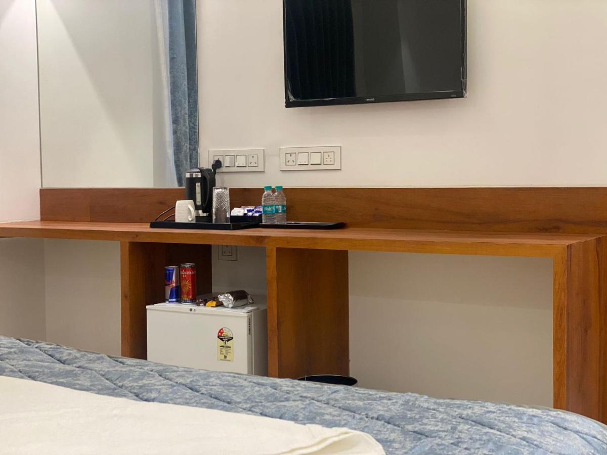The Urban Hive Hotel Belgaum Εξωτερικό φωτογραφία