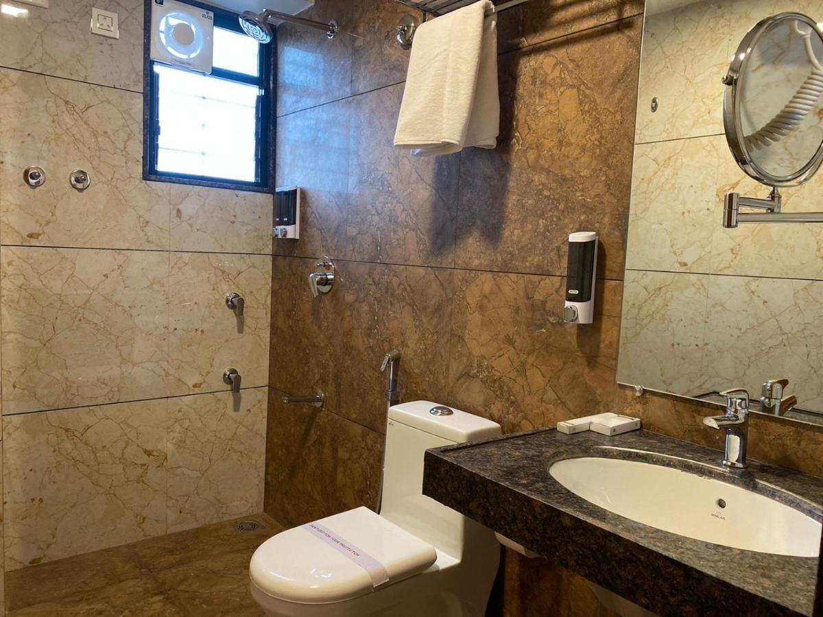 The Urban Hive Hotel Belgaum Εξωτερικό φωτογραφία