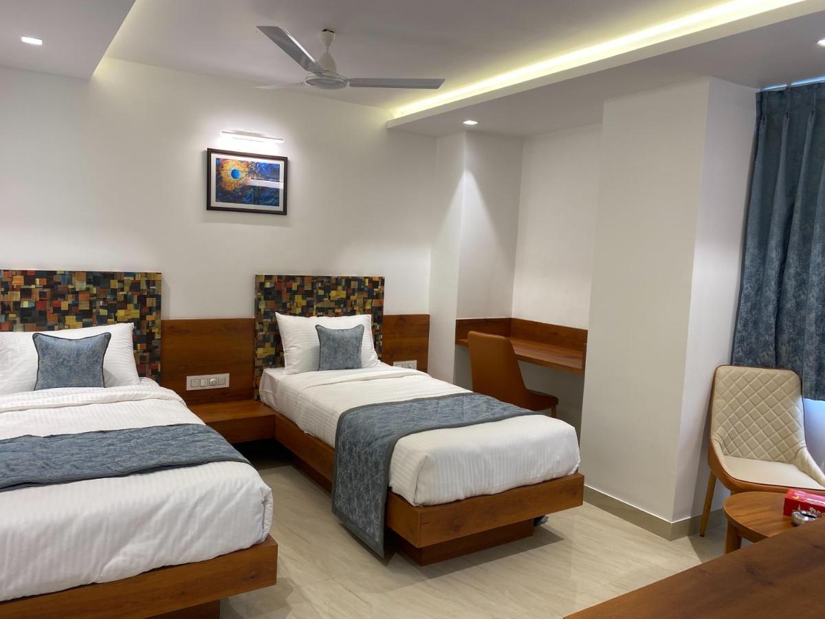 The Urban Hive Hotel Belgaum Εξωτερικό φωτογραφία