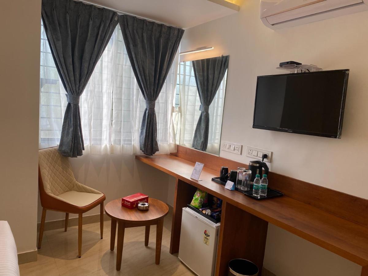 The Urban Hive Hotel Belgaum Εξωτερικό φωτογραφία