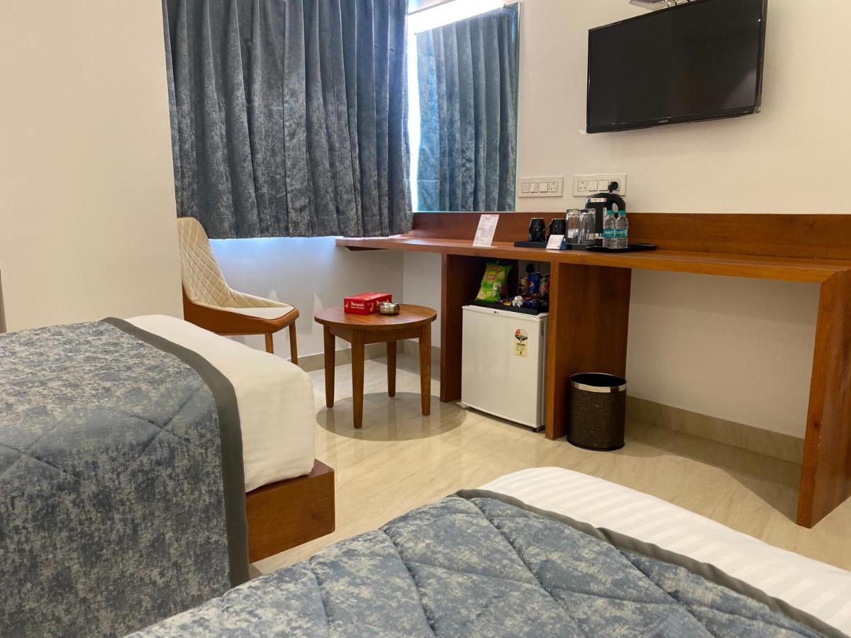 The Urban Hive Hotel Belgaum Εξωτερικό φωτογραφία