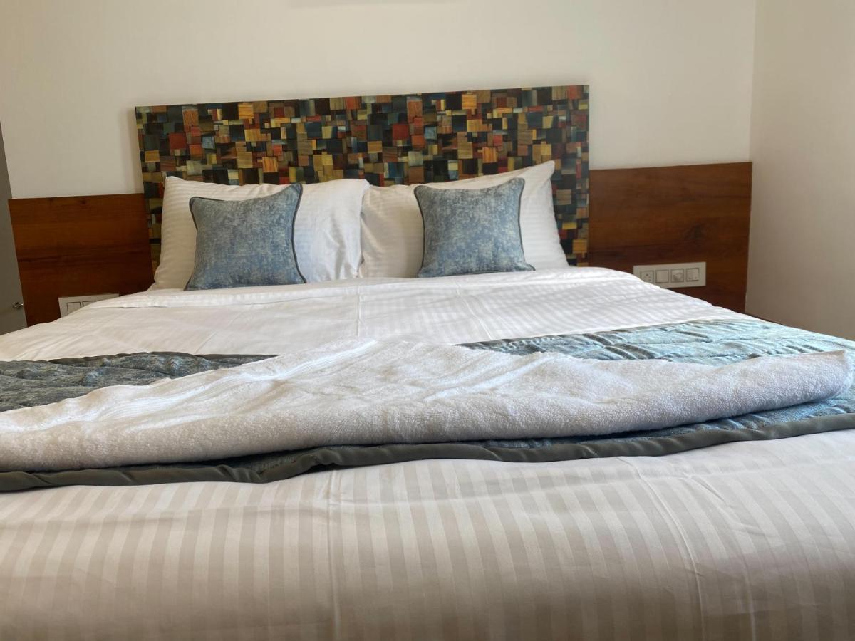 The Urban Hive Hotel Belgaum Εξωτερικό φωτογραφία