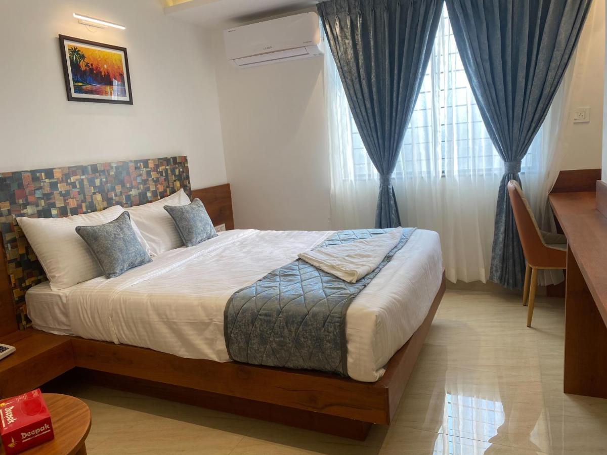 The Urban Hive Hotel Belgaum Εξωτερικό φωτογραφία