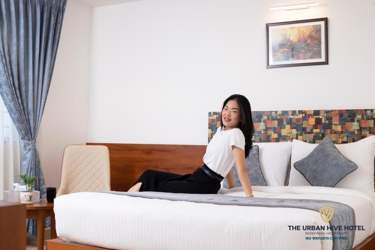 The Urban Hive Hotel Belgaum Εξωτερικό φωτογραφία